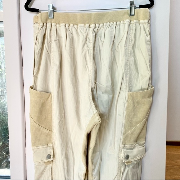 New Free People Fast Track Cargo Utility Pants Baggy Slouch FP Movement Cream - Picture 7 of 11